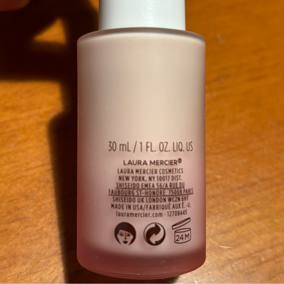 Laura Mercier Pure Canvas Power Primer Supercharged Essence - Picture 8 of 15